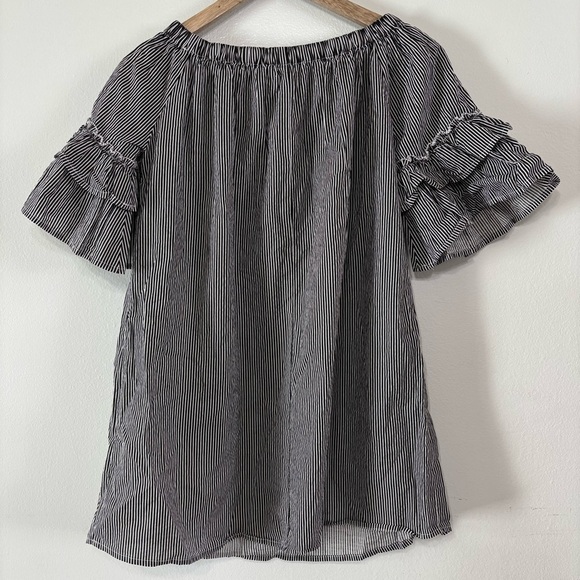 Rebellion Black/White 100% Cotton Striped Bell Sleeve Blouse Size M - Picture 5 of 5